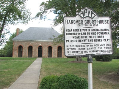 Hanover Court House historical sign with the courthouse in the background